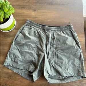 Lululemon Athletica Gray Hybrid Shorts Elastic Waistband